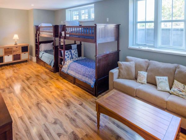 Cape Cod Home 994514