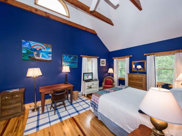 Cape Cod Home 994515
