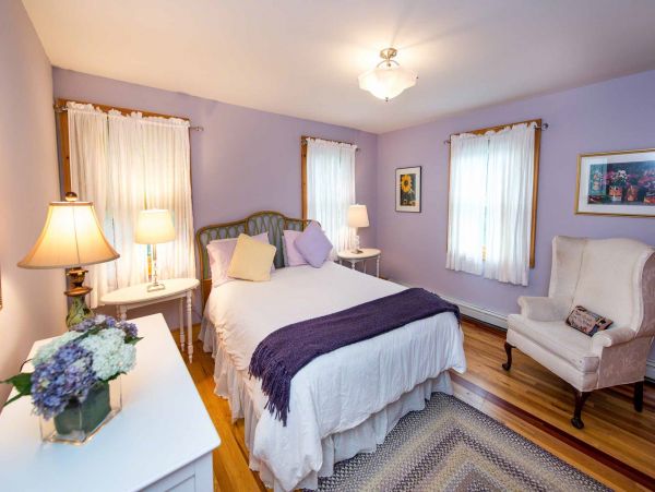 Cape Cod Home 994515