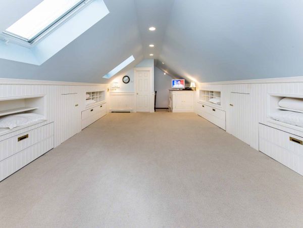 Cape Cod Home 994515