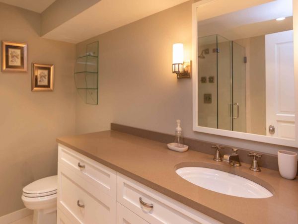 Cape Cod Home 994516