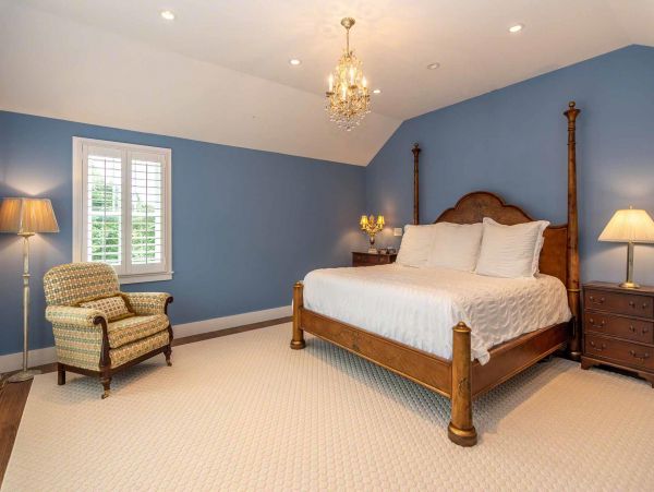 Cape Cod Home 994516