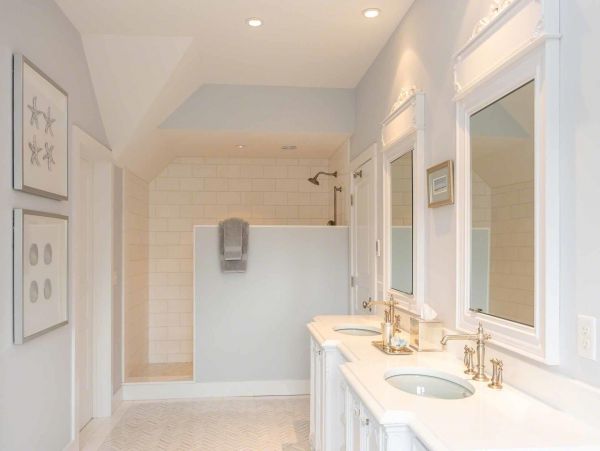 Cape Cod Home 994516