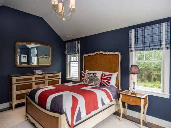 Cape Cod Home 994516