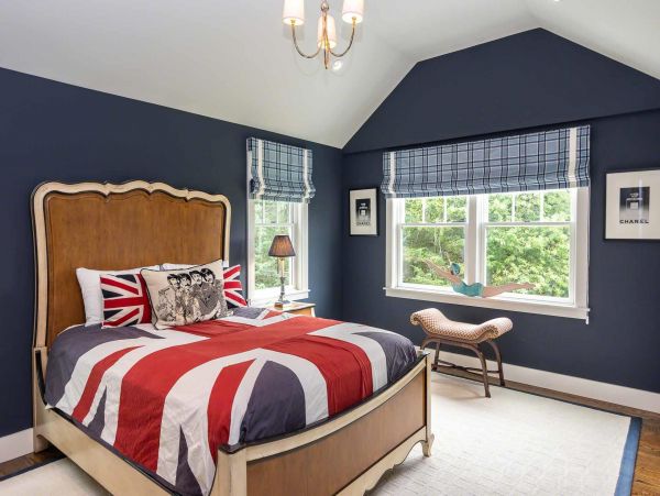 Cape Cod Home 994516