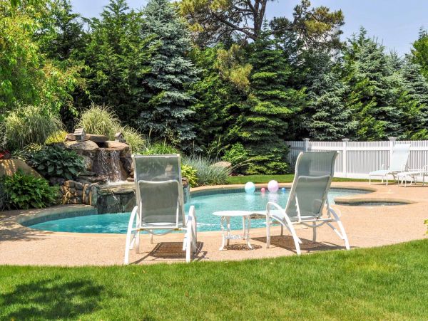 Cape Cod Home 994517