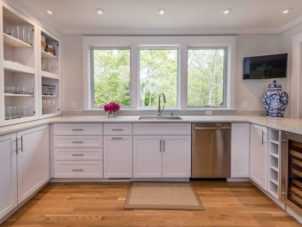 Cape Cod Home 994519