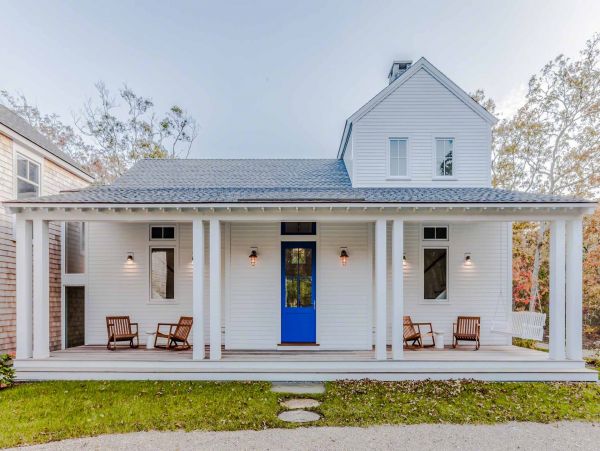 Cape Cod Home 994520
