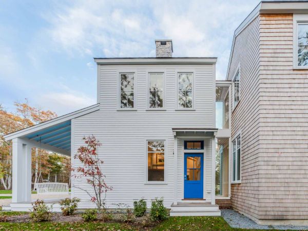 Cape Cod Home 994520