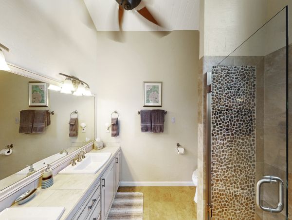 Luxury Vacation Home Close To Beach In Princeville