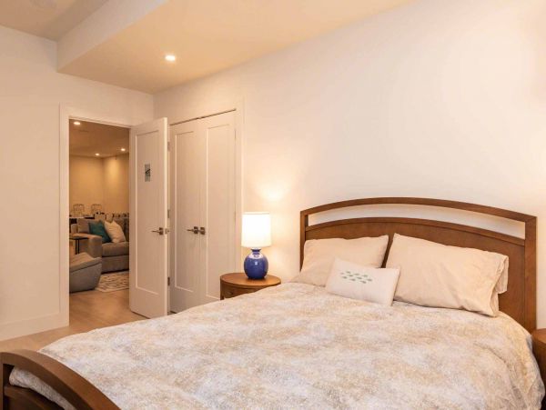 Cape Cod Home 994522