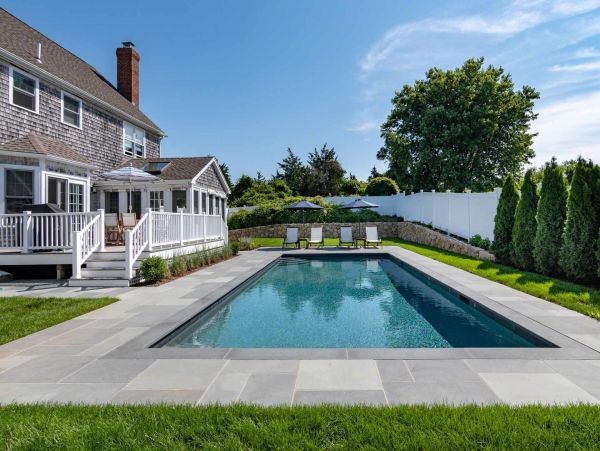 Cape Cod Home 994523