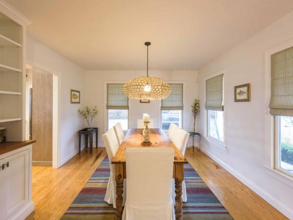 Cape Cod Home 994523