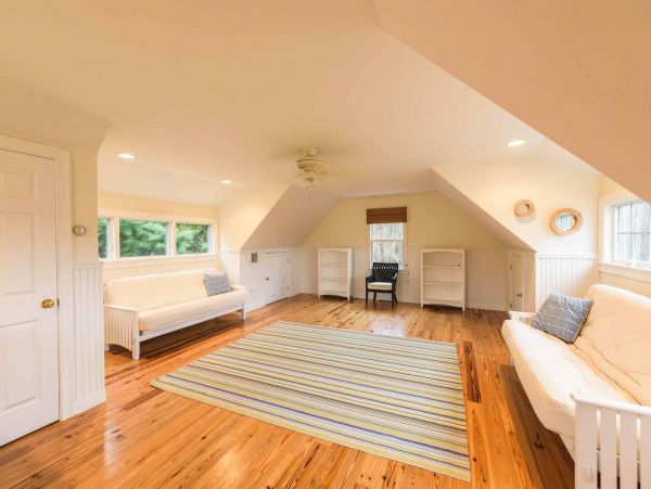 Cape Cod Home 994523