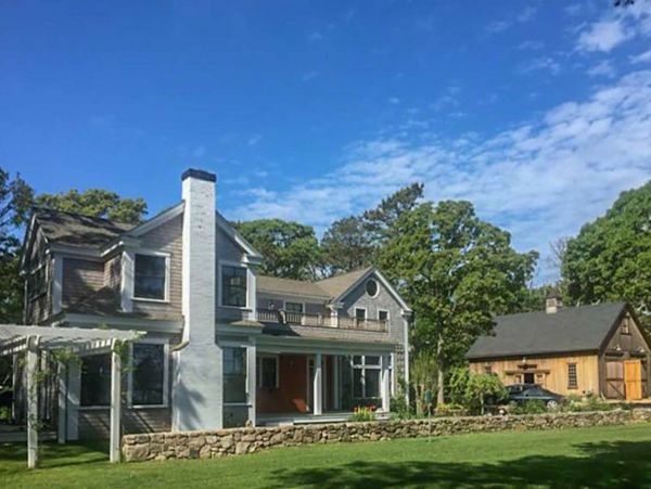 Cape Cod Home 994524