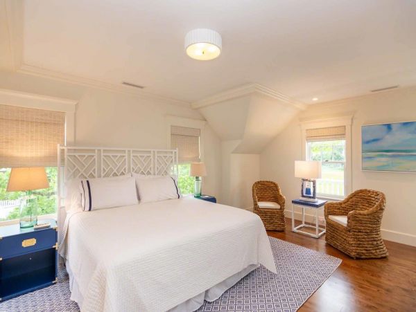 Cape Cod Home 994526