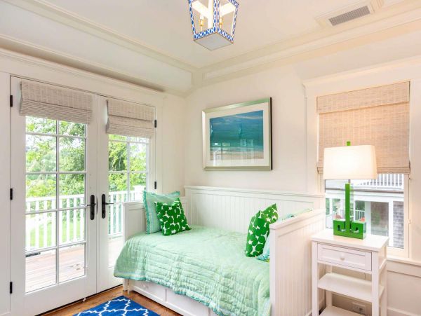 Cape Cod Home 994526