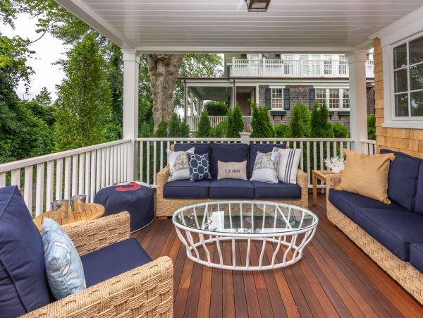 Cape Cod Home 994526