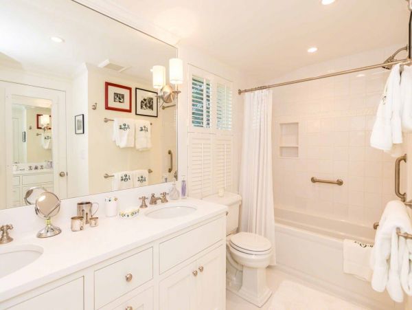 Cape Cod Home 994529