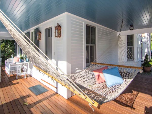 Cape Cod Home 994529