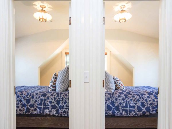 Cape Cod Home 994530