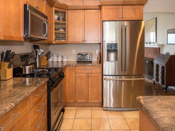 Cape Cod Home 994532