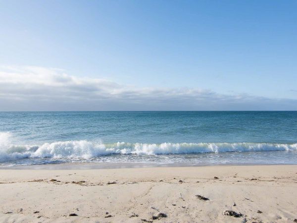 Cape Cod Home 994532