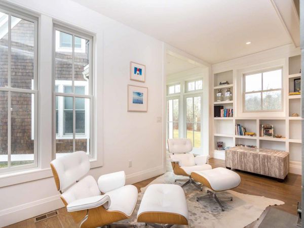 Cape Cod Home 994533