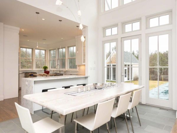 Cape Cod Home 994533