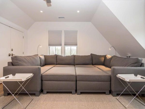Cape Cod Home 994533