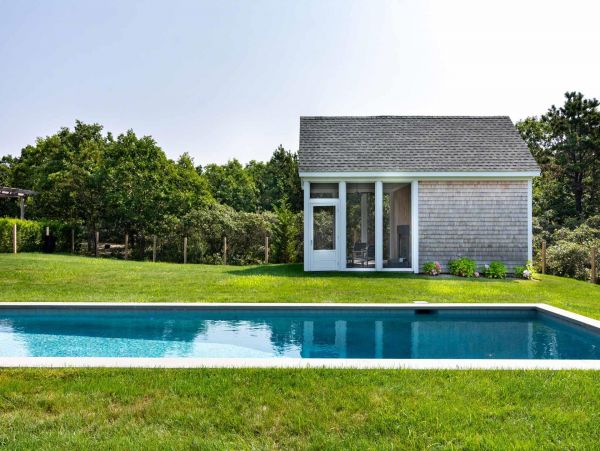 Cape Cod Home 994533