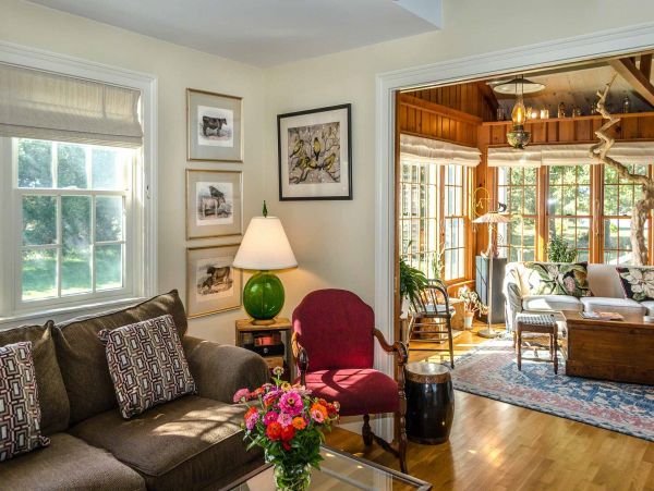 Cape Cod Home 994535