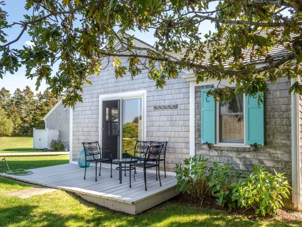 Cape Cod Home 994535