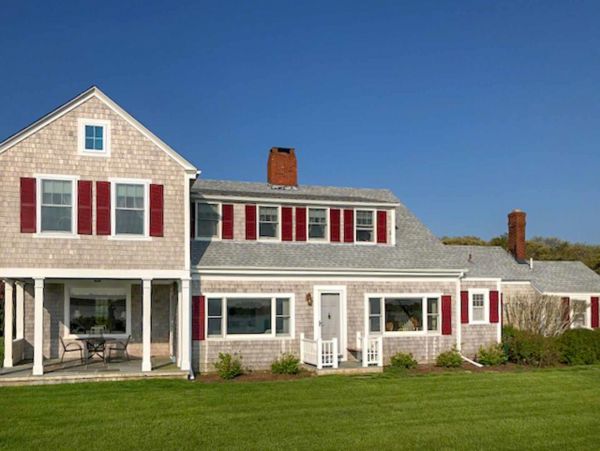 Cape Cod Home 994538