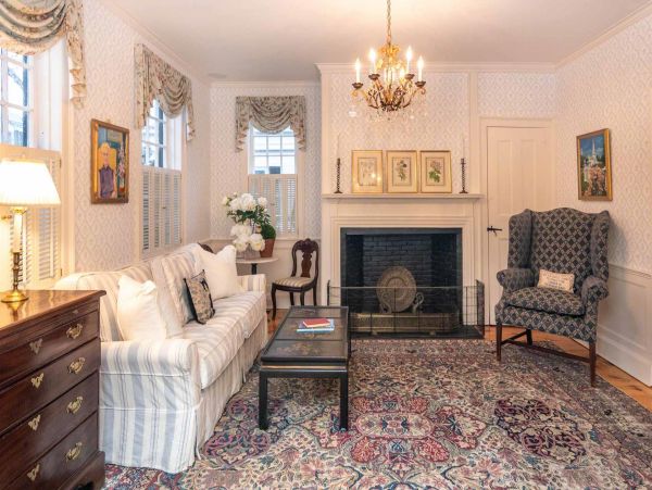 Cape Cod Home 994541