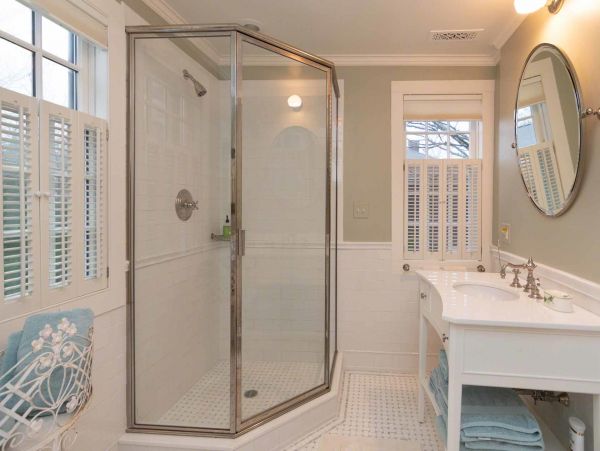 Cape Cod Home 994541
