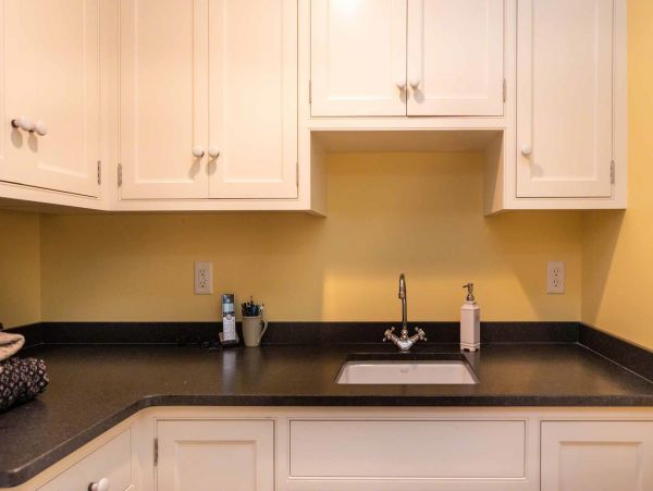 Cape Cod Home 994541
