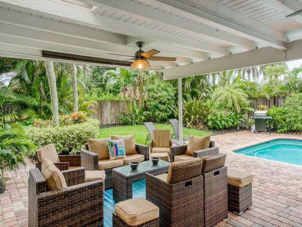 Charming Vacation Home In Lighthouse Point With Pool