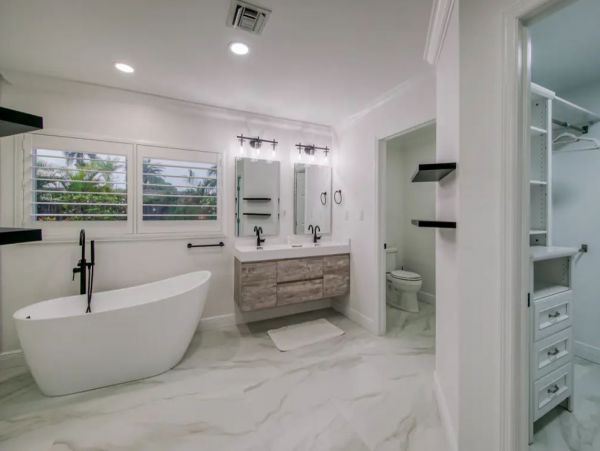 Charming Vacation Home In Lighthouse Point With Pool