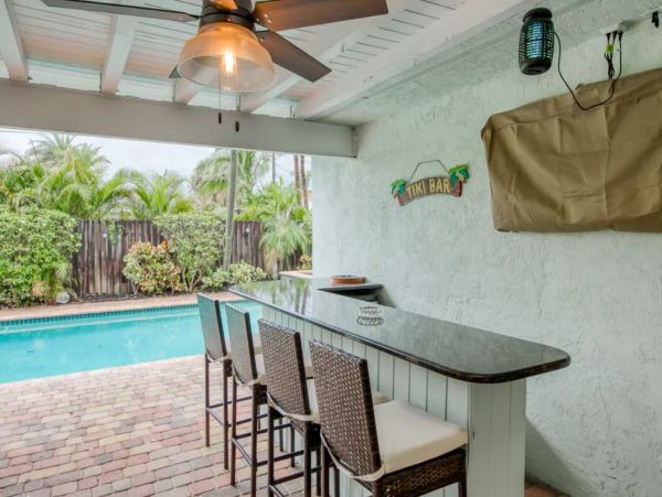 Charming Vacation Home In Lighthouse Point With Pool