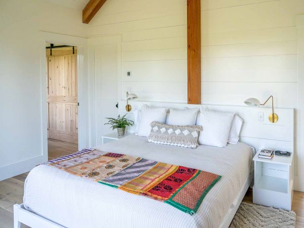 Cape Cod Home 994543