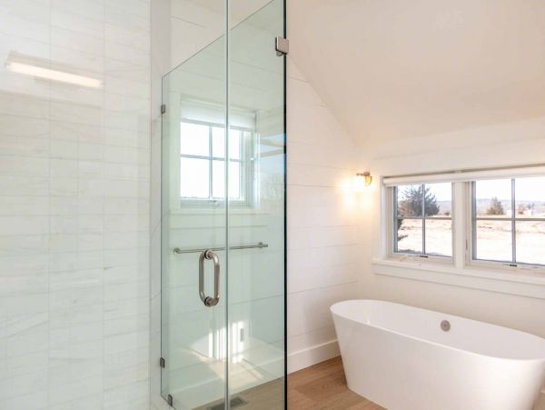 Cape Cod Home 994543