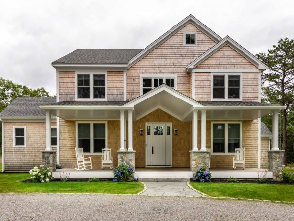 Cape Cod Home 994544