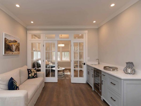 Cape Cod Home 994544