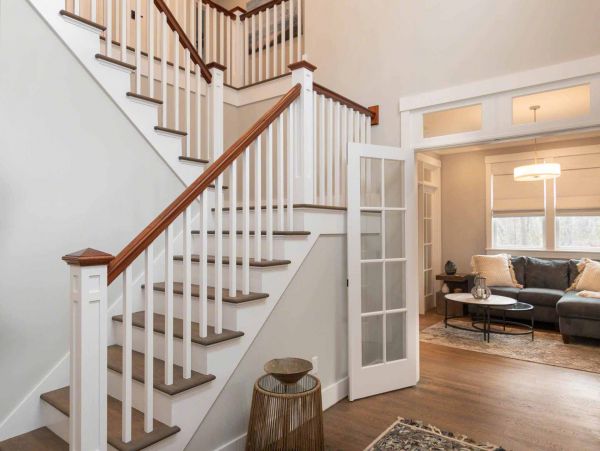 Cape Cod Home 994544