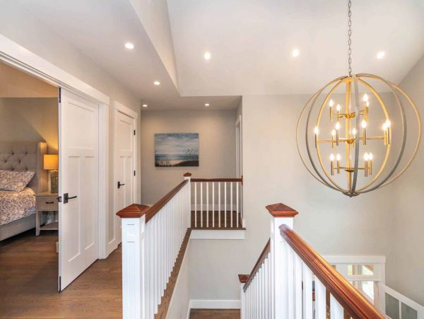 Cape Cod Home 994544