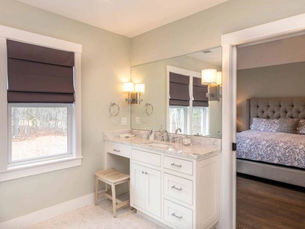 Cape Cod Home 994544