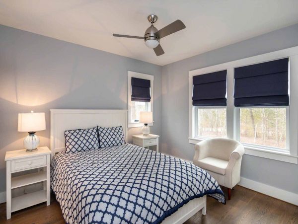 Cape Cod Home 994544