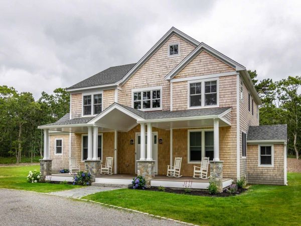 Cape Cod Home 994544