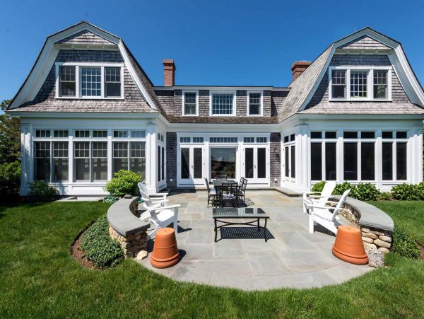 Cape Cod Home 994546